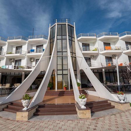 Edva Resort Radhima Kültér fotó
