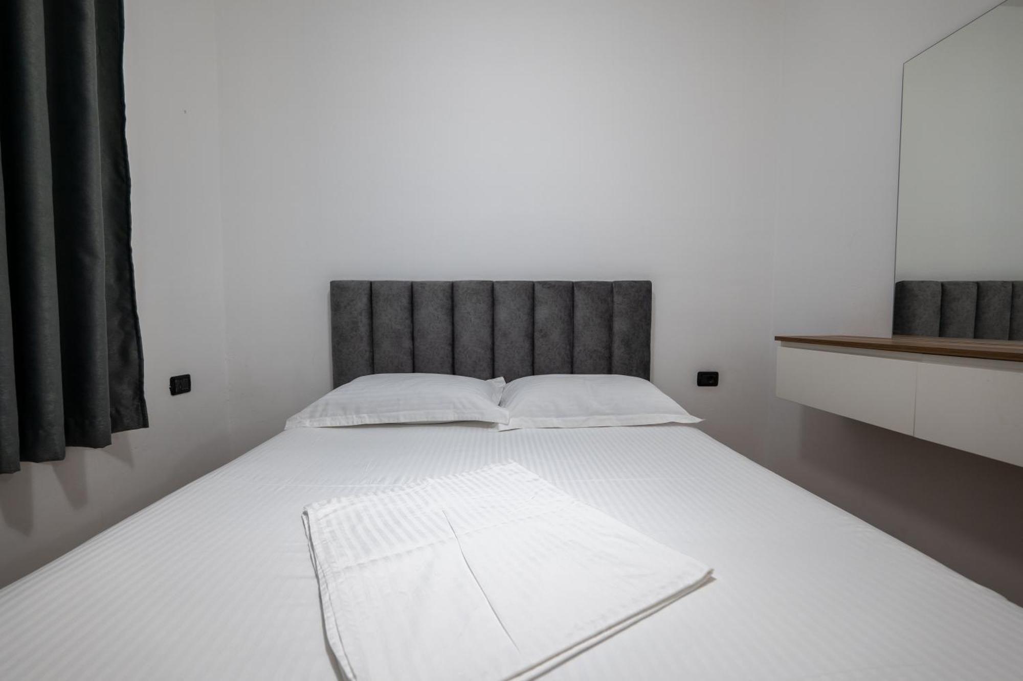 Edva Resort Radhima Kültér fotó