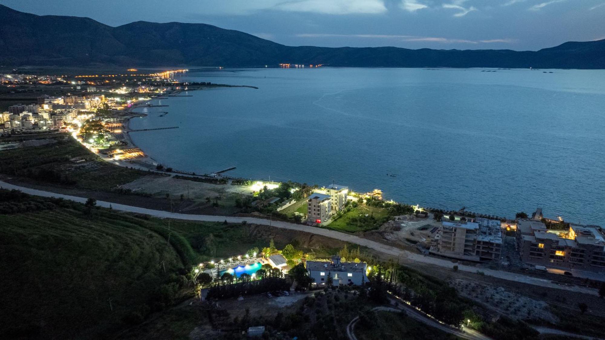 Edva Resort Radhima Kültér fotó
