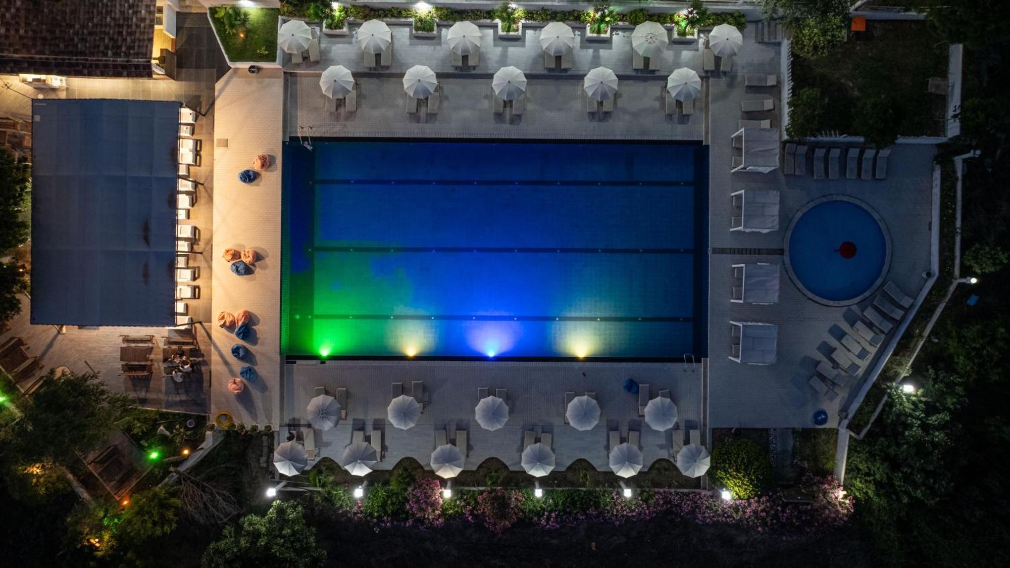 Edva Resort Radhima Kültér fotó