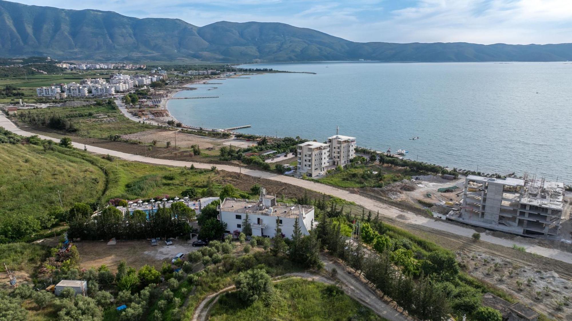 Edva Resort Radhima Kültér fotó